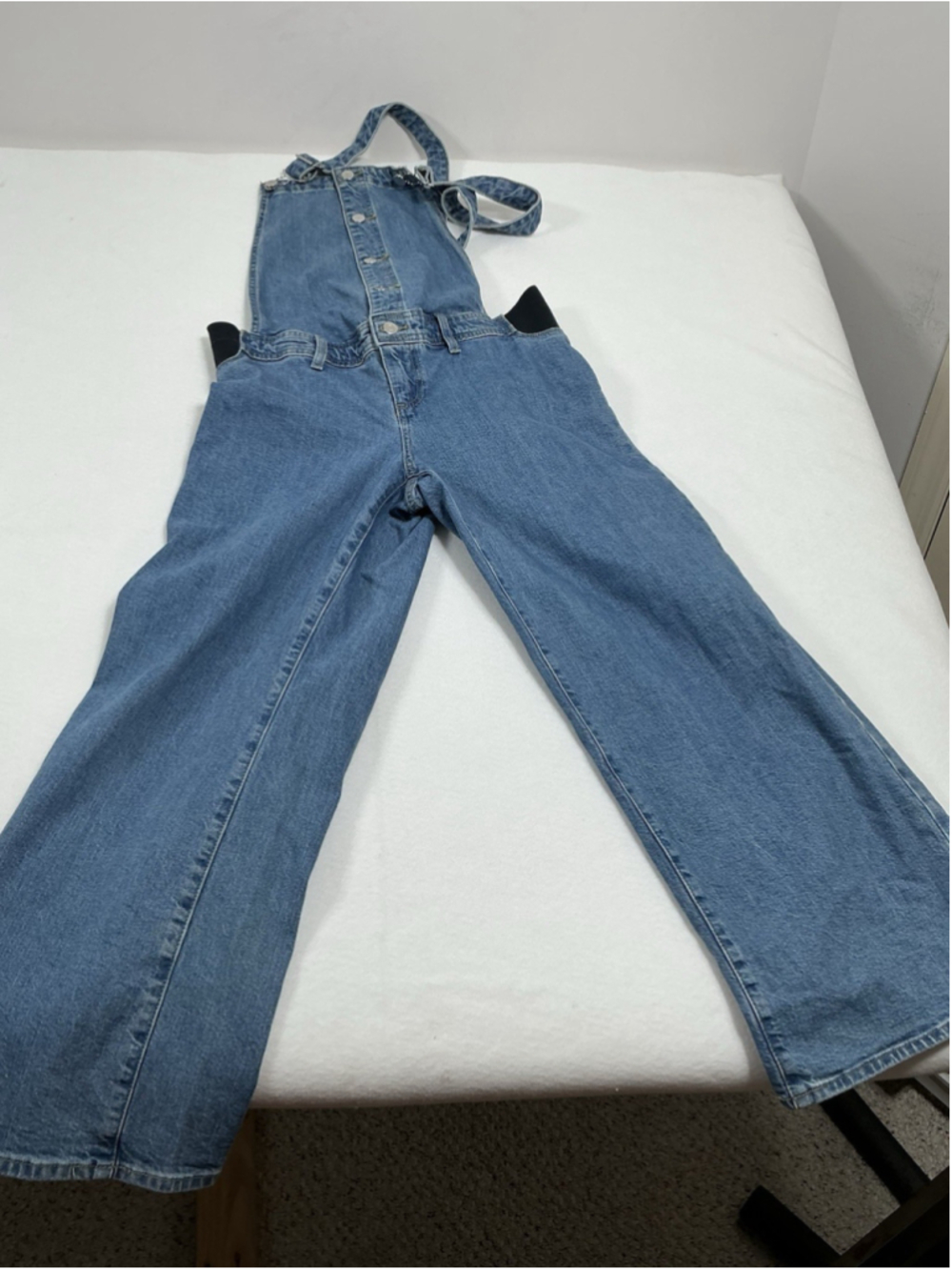 Womans NWT Isabel pre pregnancy Wide Leg Blue Jean Overalls Size 8
